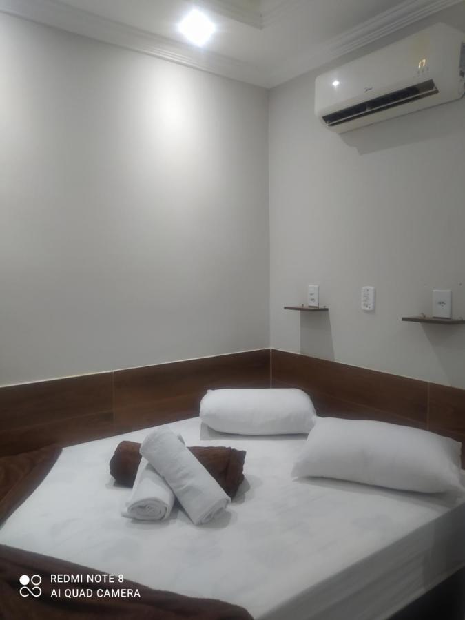 Pousada Quarto Casal Com Ar,Frigobar, Garagem Aparecida  Buitenkant foto