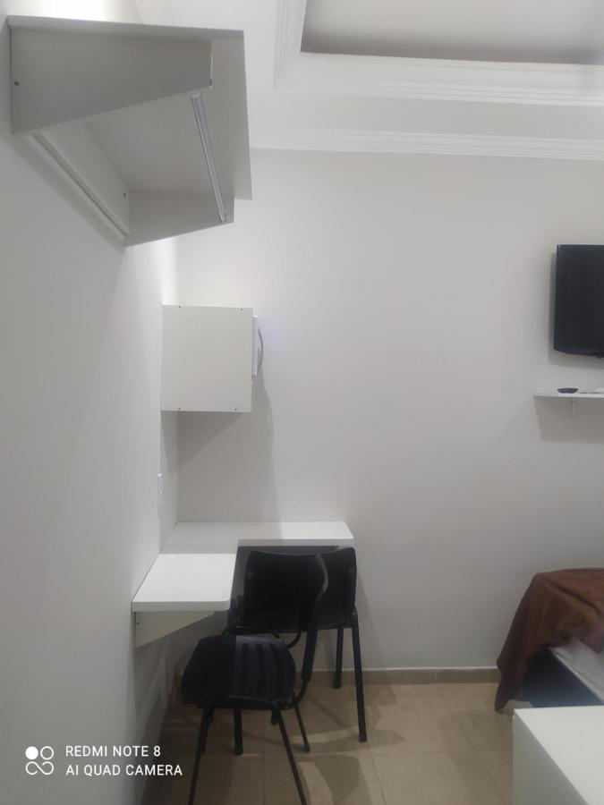 Pousada Quarto Casal Com Ar,Frigobar, Garagem Aparecida  Buitenkant foto